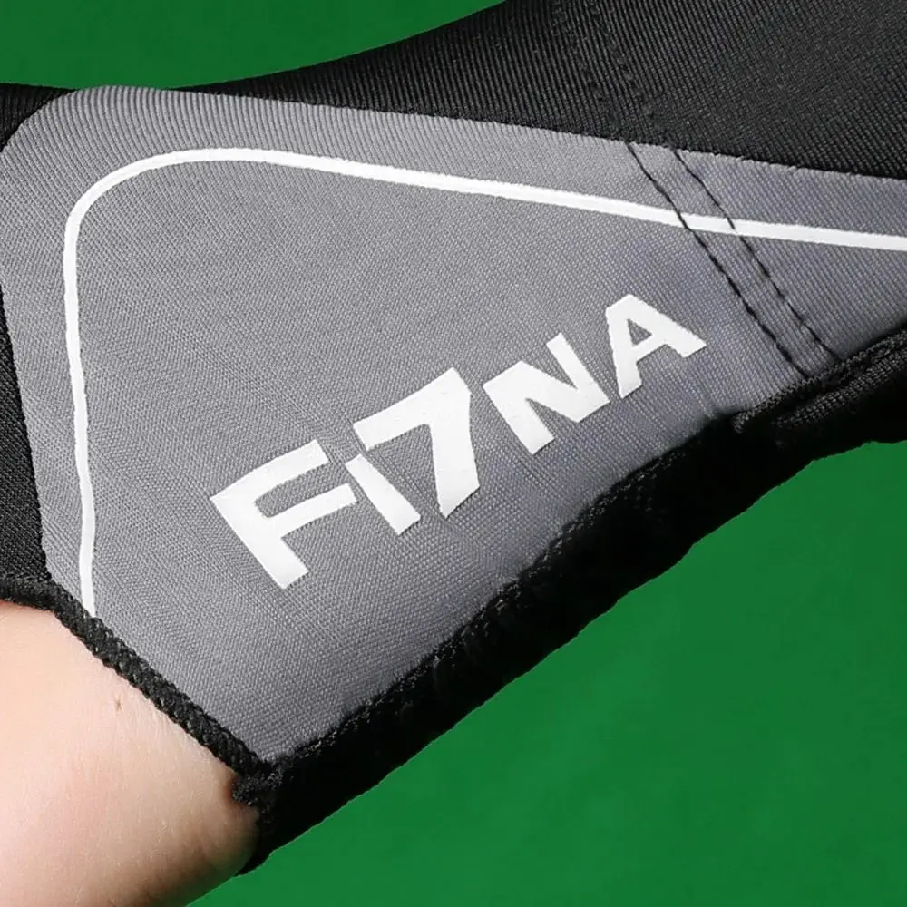 

Дышащие перчатки для бильярда, быстросохнущие, устойчивые к поту, перчатки с тремя пальцами, удобные противоскользящие перчатки для снукера, бильярдный кий