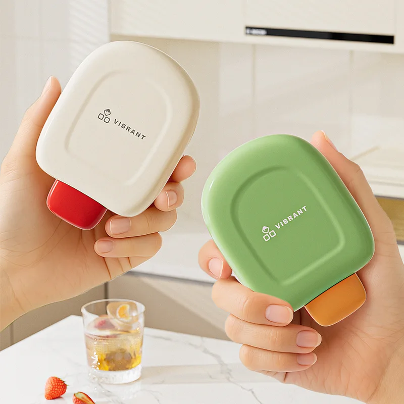 

1pc Easy to Demold Ice Cube Press Type Ice Molds Plastics Ice Maker Tray Mold With Lid Bar Leak-Proof Ice Mold For Drinks