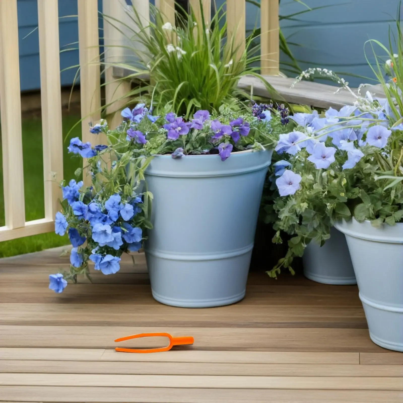 300Pcs Gardening Fixing Clips Plastic Vine Holder Reusable Plant Support Clips for Strawberry Vegetable Vines Garden Vine
