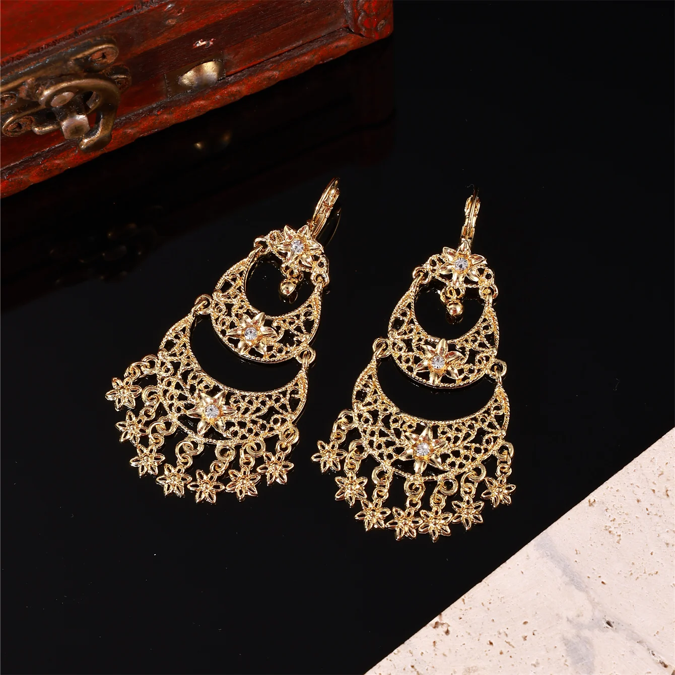 Moroccan Fashion Women's Earrings Hand Carved Moon Shape With Star Pendant Bride Luxury Wedding Party Pendant Jewelry