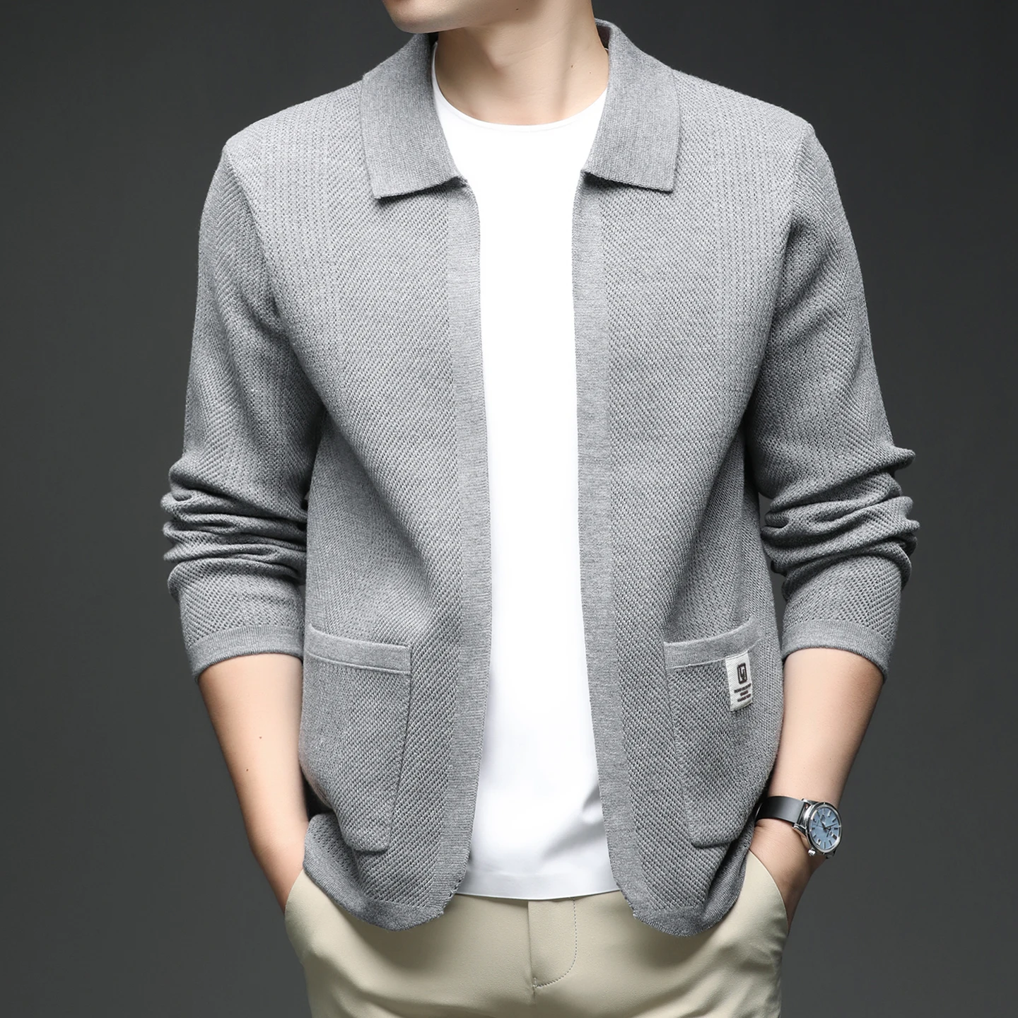 

Fashion letter embossed pocket men cardigan high-end brand comfort knitted solid color lapel sweater coat casual new trend shawl