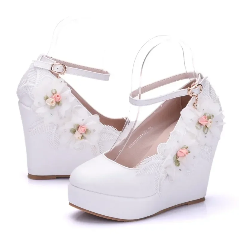 Women Pumps Spring Brand Design Lace Round Toe Buckle Strap PU 10CM Wedges High Heels Flower High Quality Women Shoes White