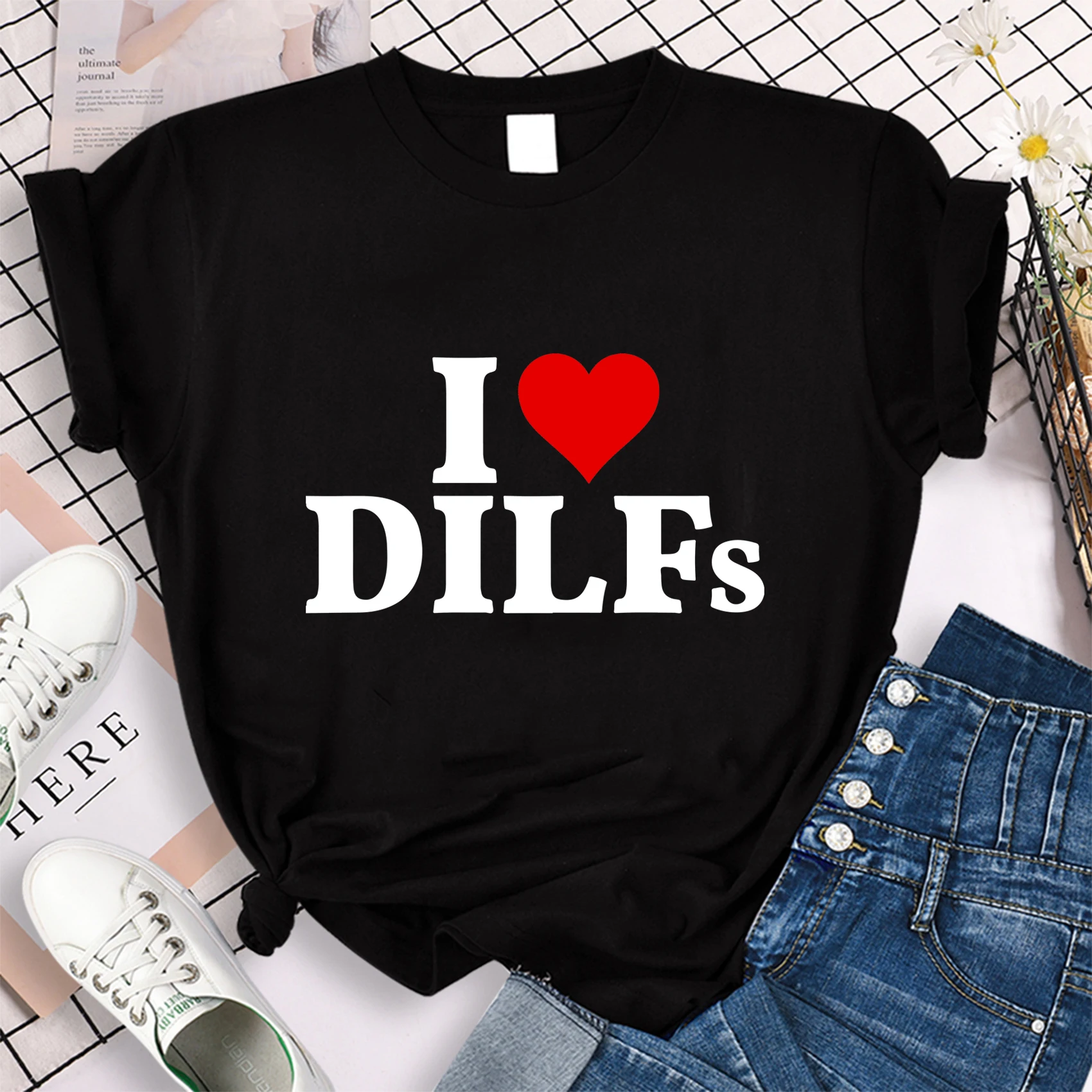 I Love DILFS Funny I Love Hot Dads Heart T Shirts Graphic Cotton Streetwear Short Sleeve O-Neck Harajuku T-shirt Mens Clothing