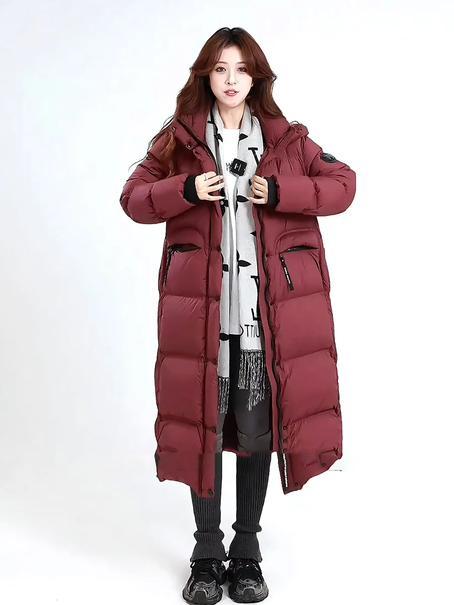 Jaqueta Feminina de Inverno Ankang Red Thi Warm Down 2025, Tendência com Capuz, Casaco Longo com Gola Alta