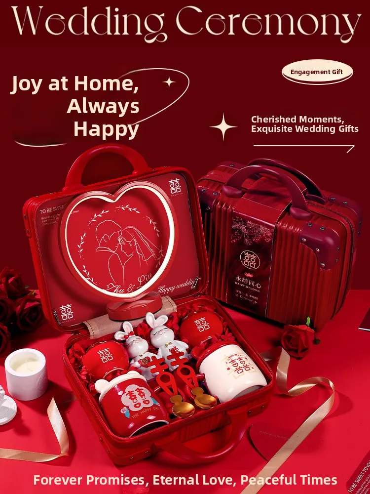 

High-End Practical Wedding Engagement Celebration Gift Box for Bridesmaids And New Couples Red Customizable Creative Gift