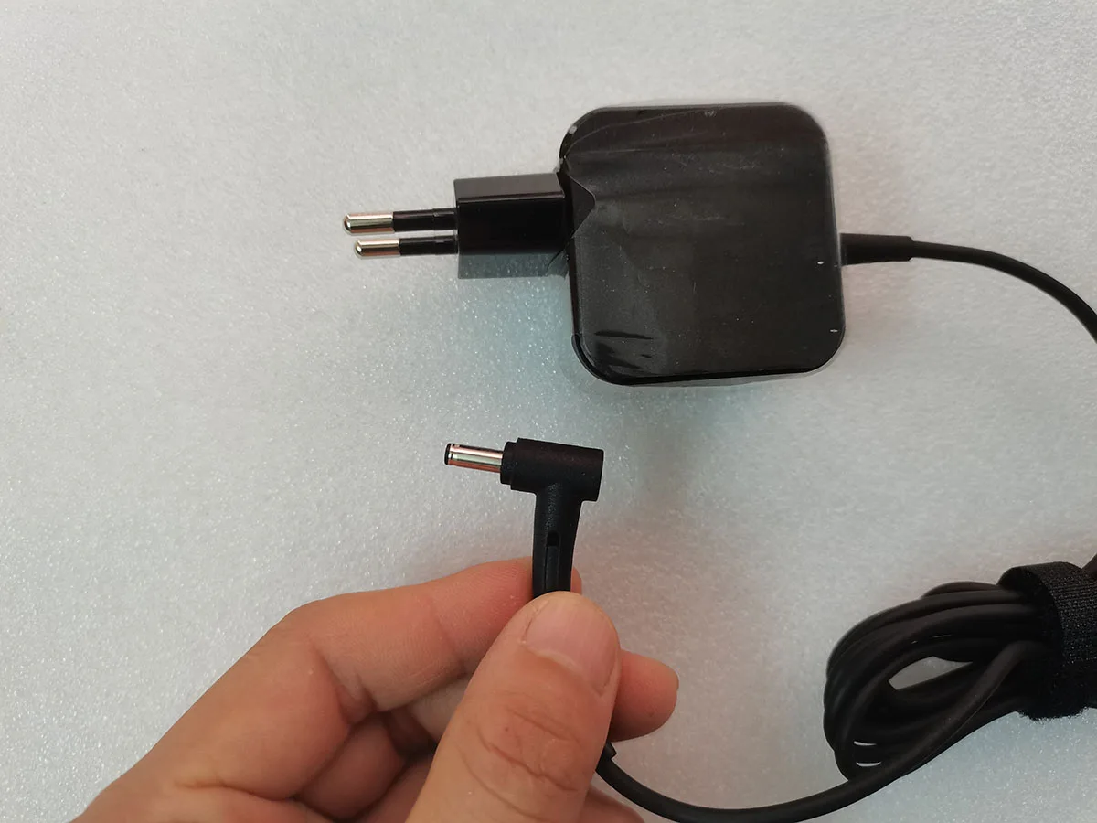New Original Puryuan EU Charger FOR ASUS AD2131020 AC adapter 33W 1.75A 19V Laptop Power Charger 4mm x 1.35mm tip