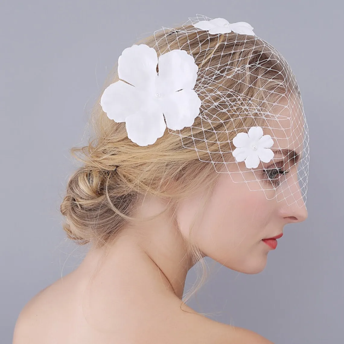 Voile cage à oiseaux en Satin blanc pour femmes, accessoires de cheveux pour mariage, bandeau de mariée, fleur, perles, à Clip, voile fascinateur, 2022