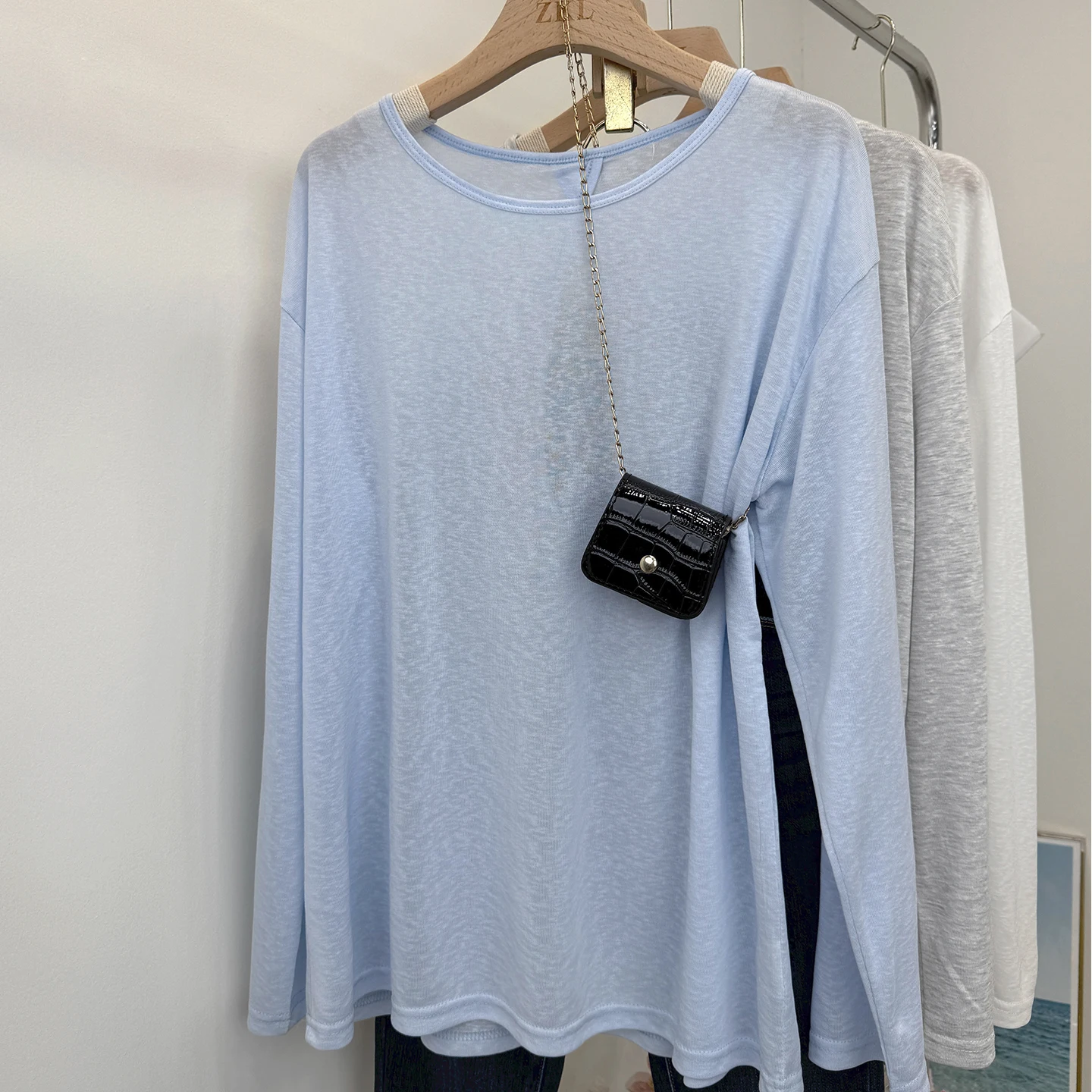 

Long Sleeved T Shirt Graphic Womens Summer Cotton Flare Sleeve Side Split Ultralight Quickdry University Girl Light Breezy Solid