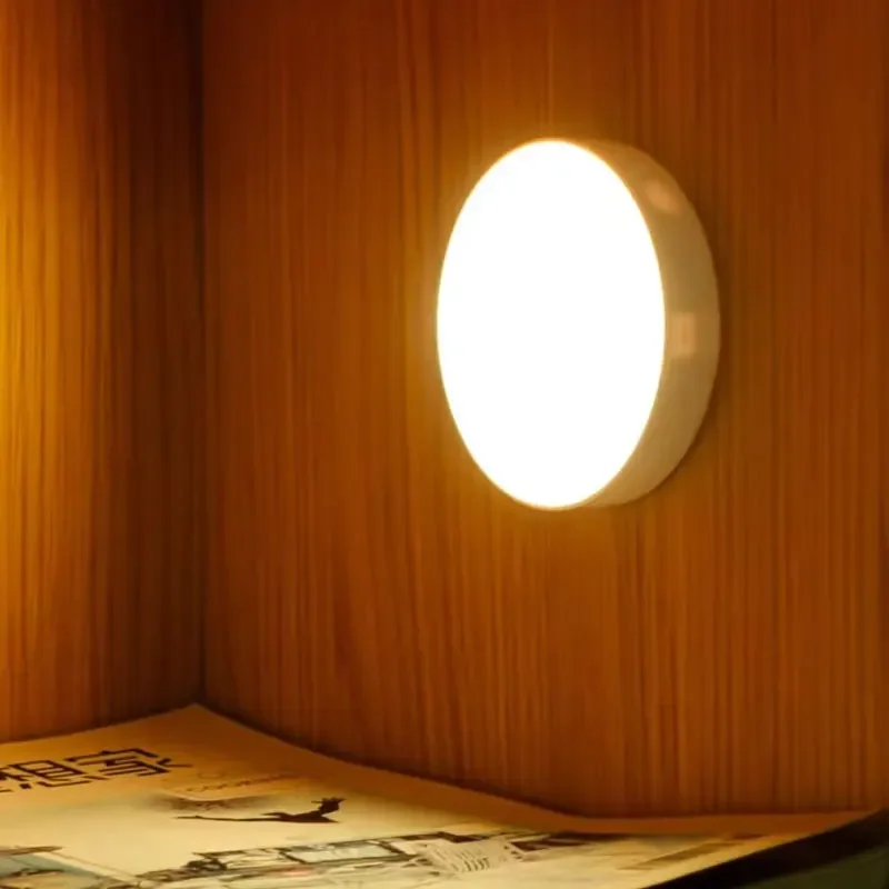 As luzes de detecção inteligentes humanas são super brilhantes automaticamente sem entupimento.