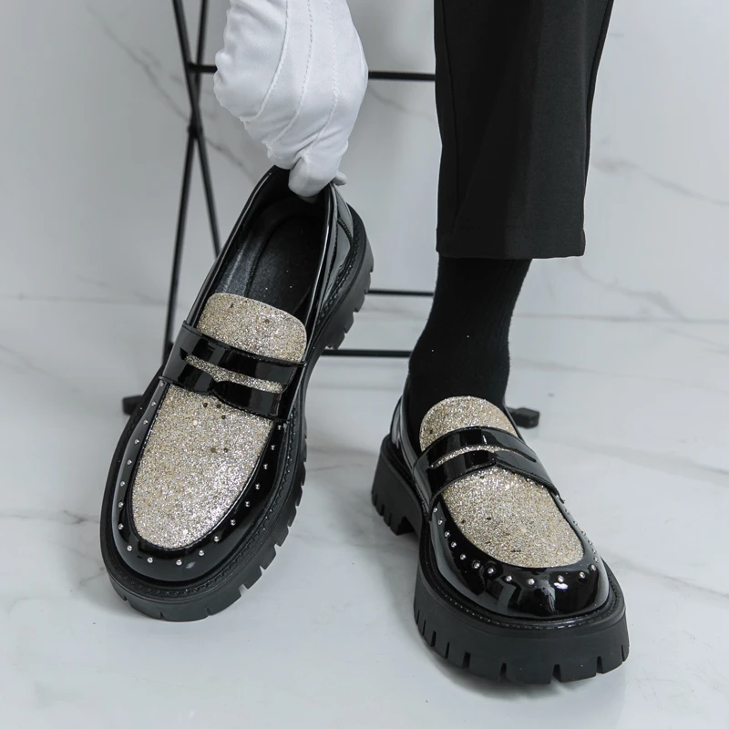 

Новые мужские кожаные туфли Brand Spring с круглым носком, на толстой подошве, с заклепками, повседневные, модные, удобные, нескользящие лоферы