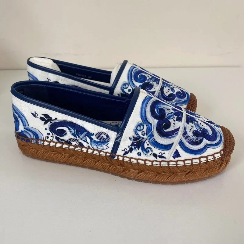 Retro Blue Pattern Women's Casual Shoes Ethnic Floral Canvas Soft Sole Flat Shoes Leisure Anti-Slip Handmade Ladies Shoes