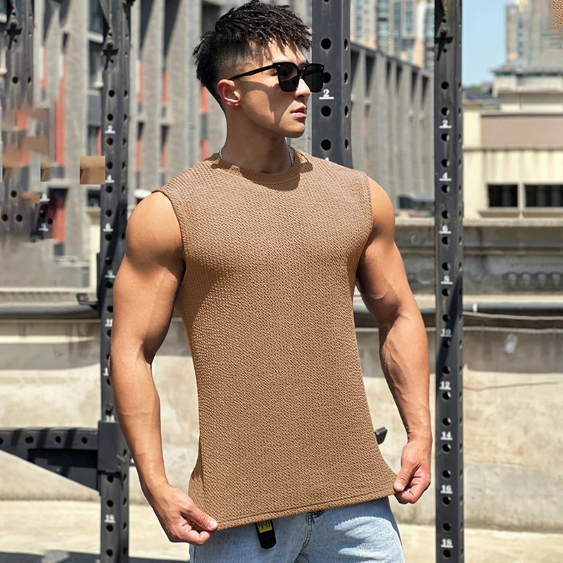 

Outdoor exercise Khaki men's vest summer fashion serpentine solid color vest wide shoulder round neck casual top