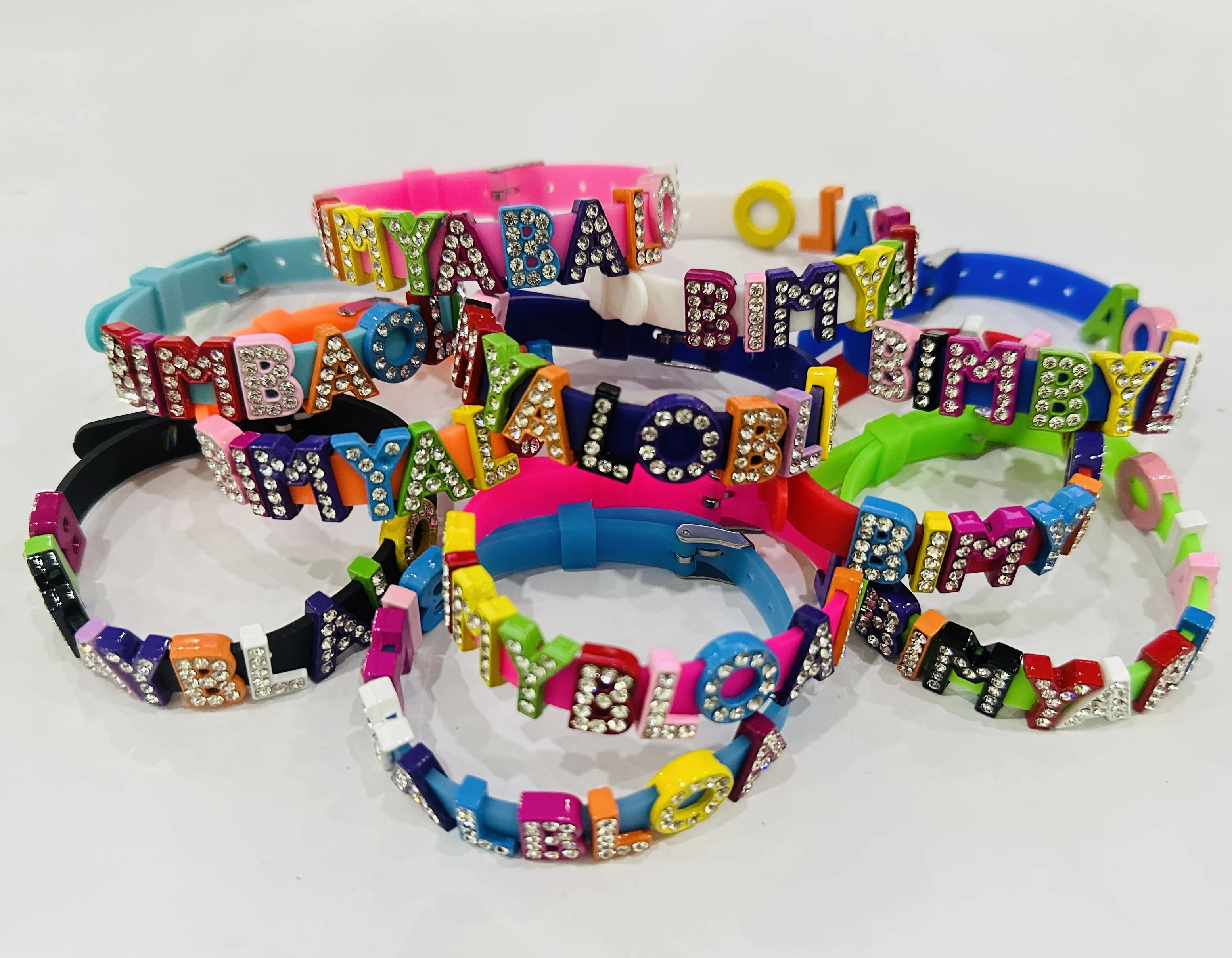 Lyric Bracelet Random Colored Slide Letters Charms Mixed Color Silicon Band DIY Jewelry For Women Kids Gift Wholesales