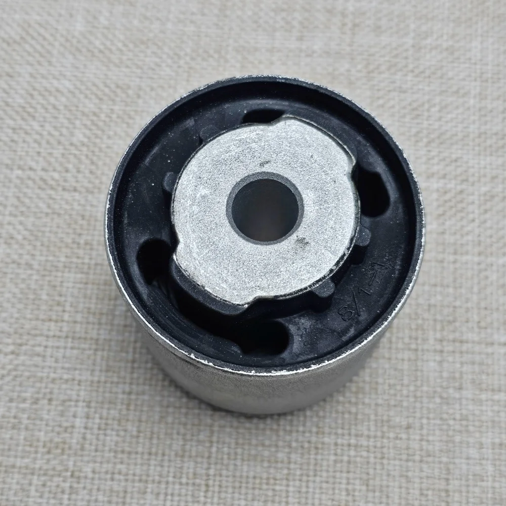 Differential Installation Bushing Rubber Bearing For VW Touareg Audi Q7 Porsche Cayenne 7L0525337A 7L0525337B 95533233700