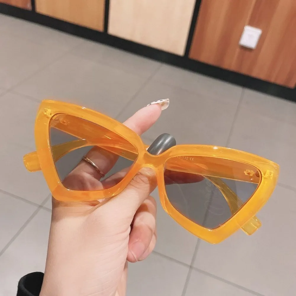 

Vintage Luxury Cat Eye Sunglass Popular Designe Triangle Female Eyewear UV Resistant Large Frame Sun Shades Glasses