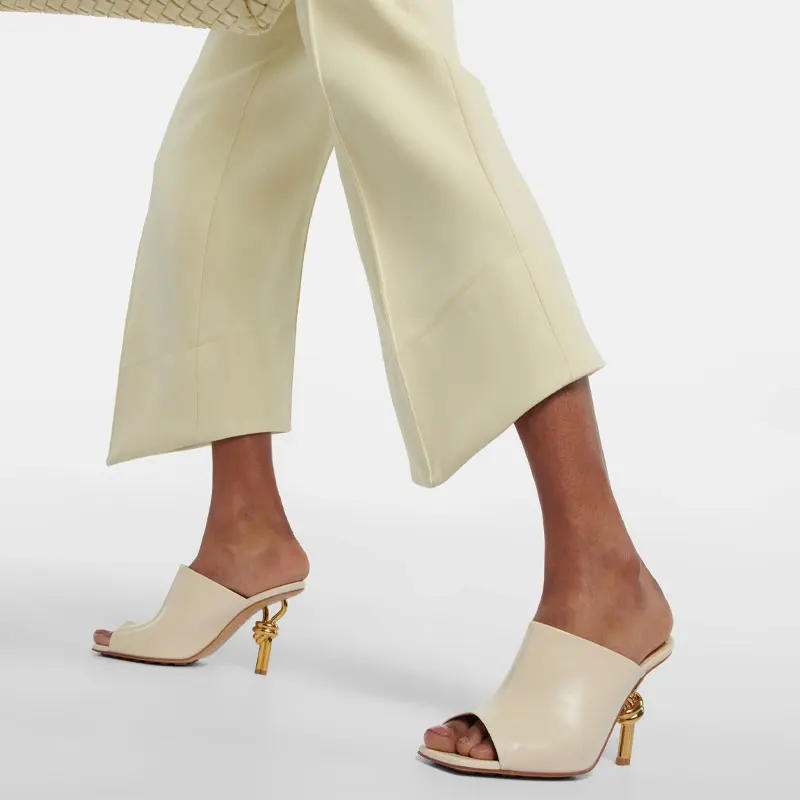 

Square Toeand Metal Twisted High-heeled Shoes From NicheEuropean and American Brands - Fashion Runway Platform Open Toe Slippers