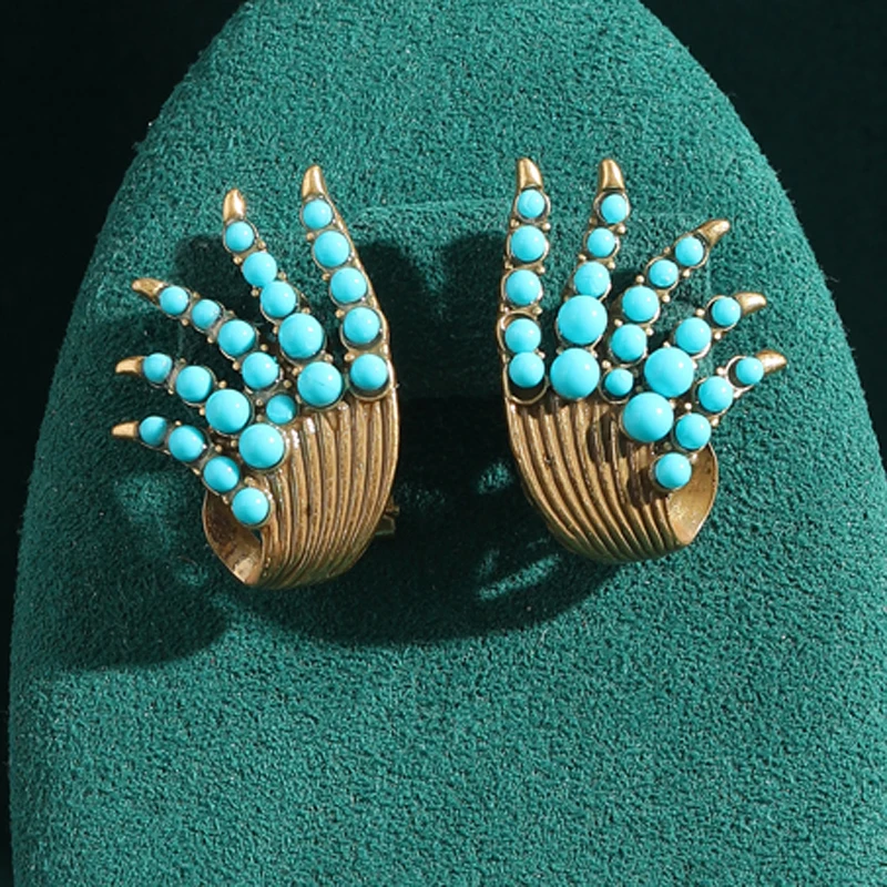 

Vintage Sea Blue Natural Stone Tassel Leaf Earrings Eyelash Shape Gold Color Antique Jewelry for Woman Accessories New Arrival