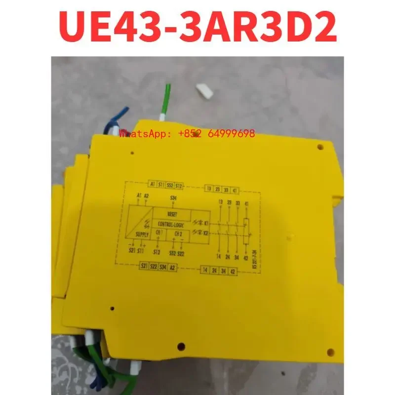 Second-hand test OK UE43-3AR3D2 24VDC/AC Safety relay 6034568