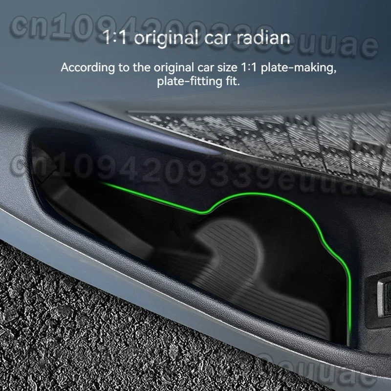 For BMW 5 Series i5 G60 2024 Car Door Slot Storage Box TPE Car Door Side Storage Box Tray Car Interior Accessories