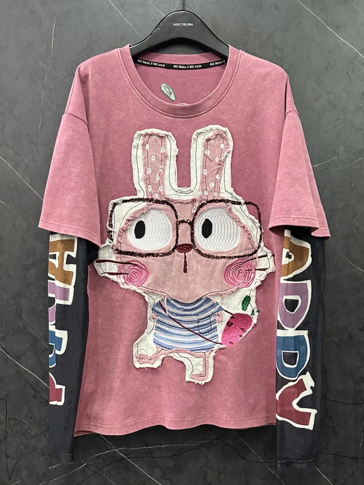 2025 nueva primavera verano imitación dos piezas camiseta de manga larga lindo conejito bordado cuello redondo pulóver Top medio-largo Casual camisetas rosas