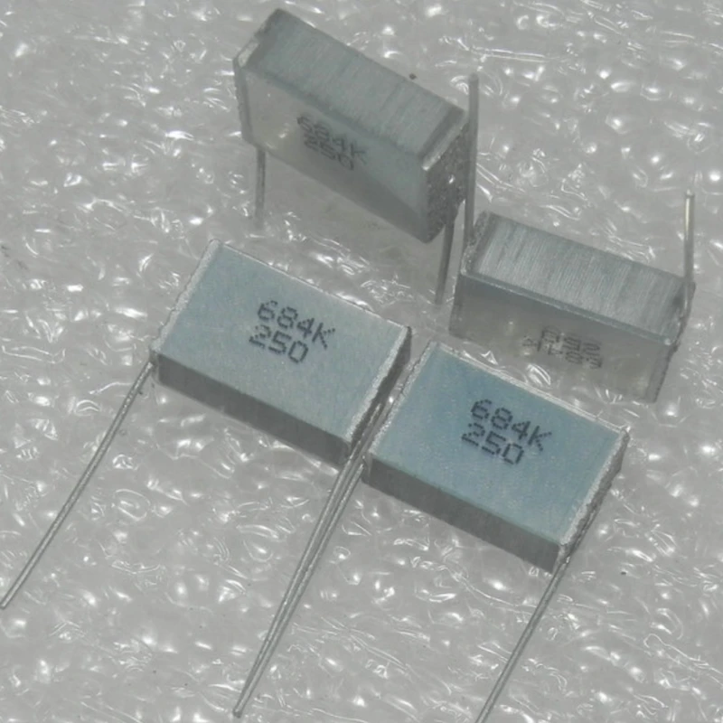 10PCS/LOT 0.68UF 250V   250V 684k 680NF  Thousand Layer Cake Fever Infinite Capacitor