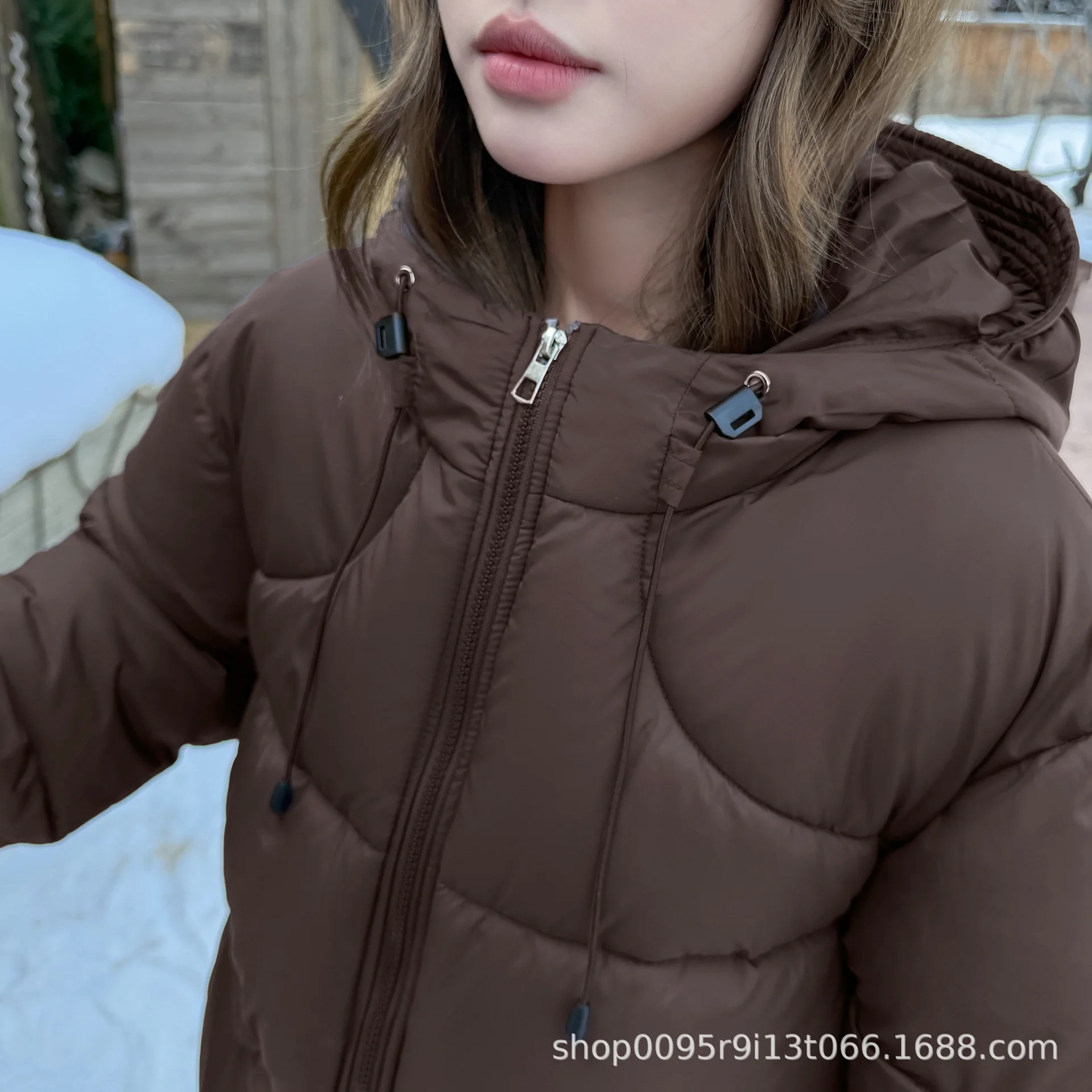 

Новая пуховая хлопковая куртка, женские парки, осень-зима, новинка 2025 года, теплое хлопковое стеганое пальто с капюшоном, женская верхняя одежда, короткое пальто, топ