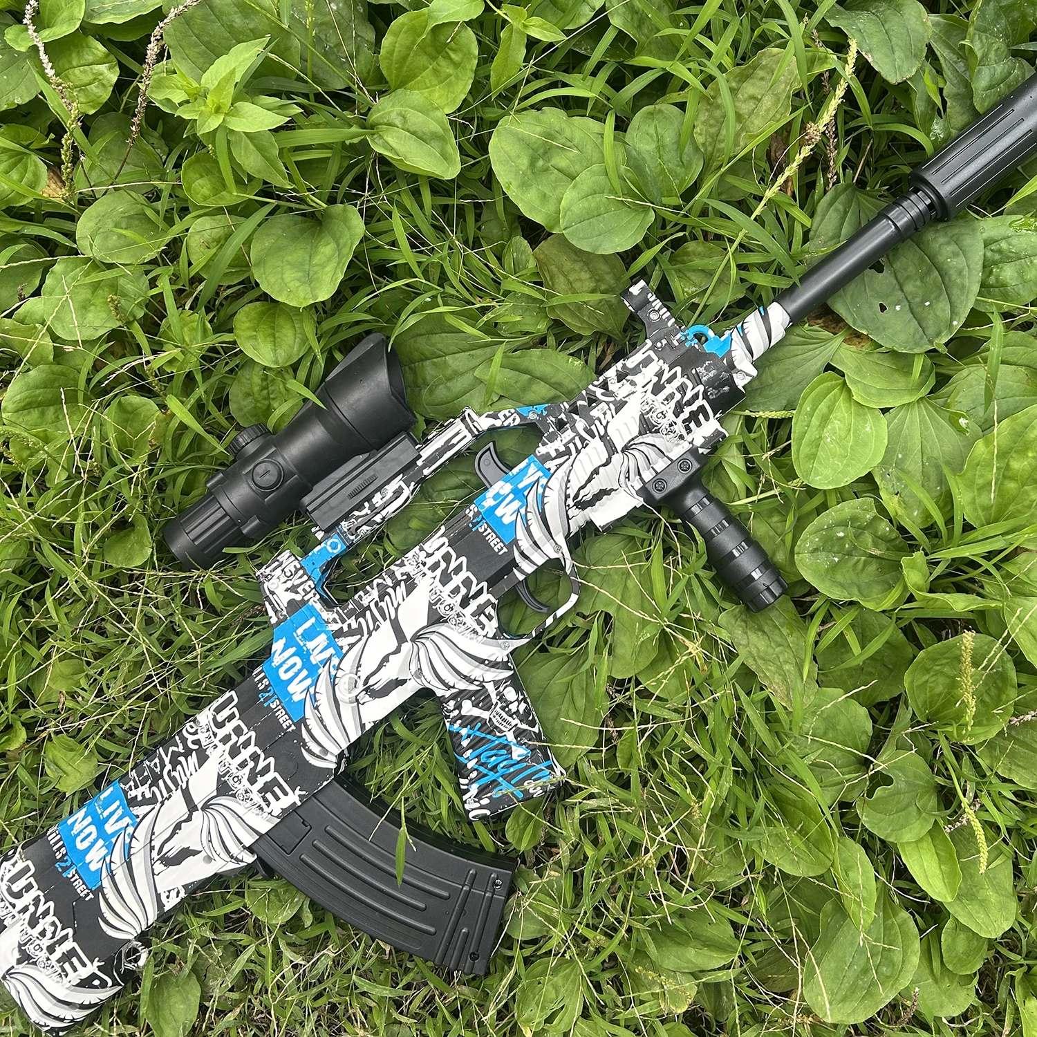 ใหม่ N95 ของเล่นปืนเปิดตัวเจลบอลไฟฟ้าผม Band 3.7V แบตเตอรี่ลิเธียมพร้อมสายชาร์จ USB 2 สีของเล่นเด็กของขวัญ