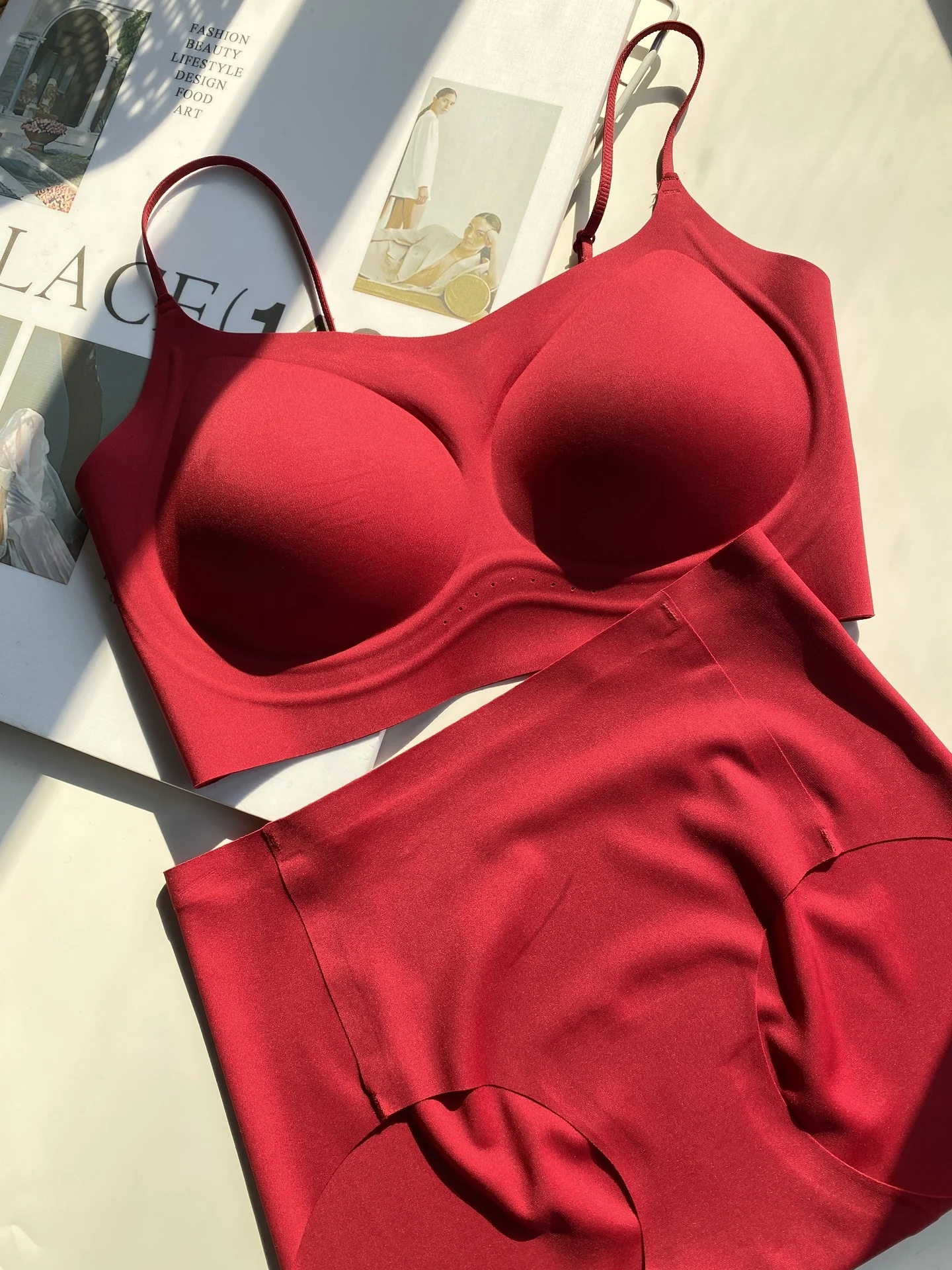 

Red Underwear Set Women's 2026 Year Sl Bra And Panties Intimate Apparel Faionable mat Sle V-Ne Design