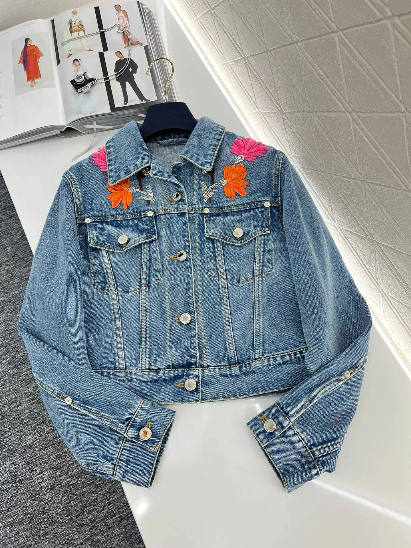 EVACANDIS Women High Quality New Denim Handmade Floral Embroidery Coat Turn-down Collar Vintage Cotton Jacket Blue Sweet Chic