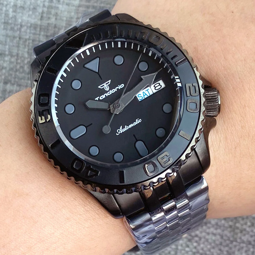 Schwarz skx mod nh36 mechanische Uhr Männer unter schwarzem Zifferblatt gewölbtes Saphirglas 20bar wasserdicht 3,8 Klicks Lünette Taucher uhr
