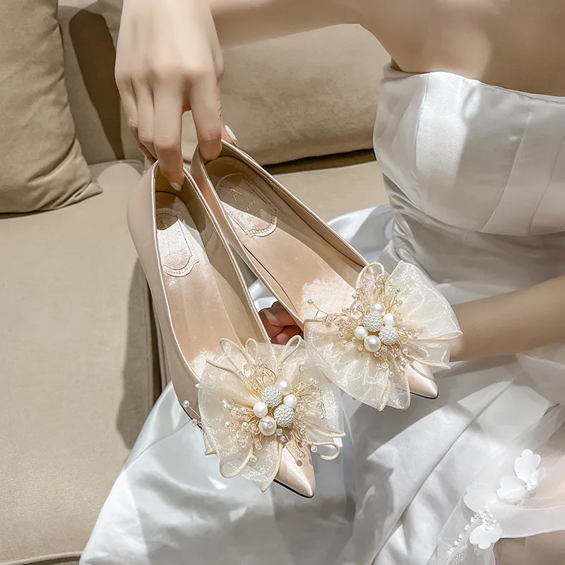 

Size 33-43 Sweet Bow Bride Shoes White Wedding Dress Shoes Champagne Bridesmaid High-heeled Women's Shoes