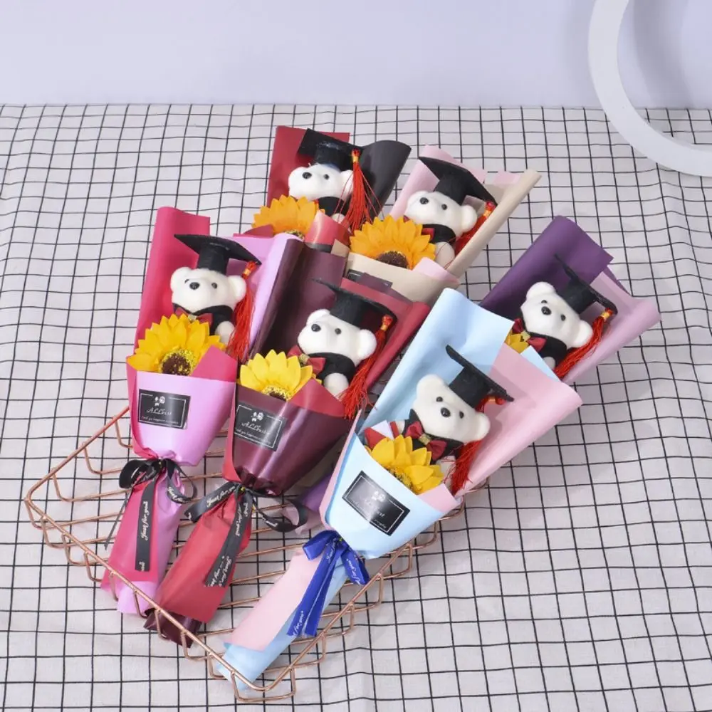 ブーケデコレーション 卒業ベアブーケ ぬいぐるみベア 漫画風ベアぬいぐるみブーケ エレガントで可愛い博士ベアおもちゃ