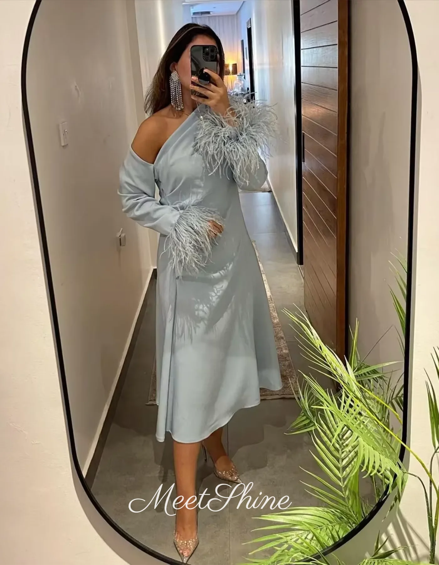 Vestido de fiesta de plumas de un hombro, azul cielo, mangas largas, vestidos de noche de alta calidad, vestido Formal de fiesta de boda personalizado