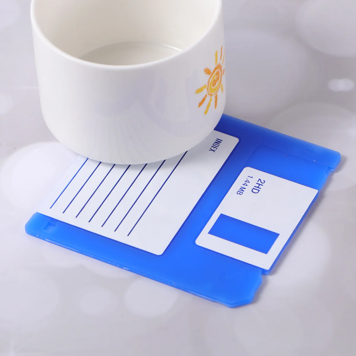 

6Pcs High Temperature Resistance Silicone Coasters Floppy Disk Shape for Coffee Shops Hotels Offices Silicone Coasters