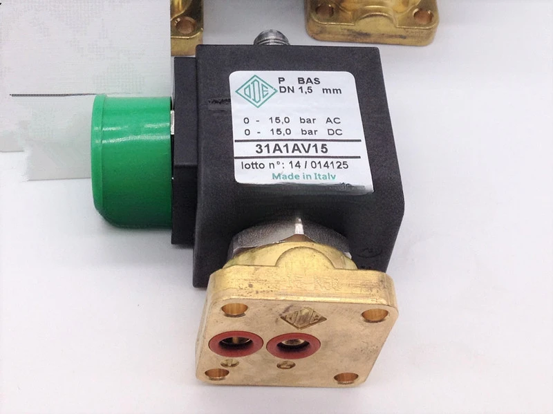 

31A1AV15 Three-way Solenoid Valve Direct Acting Diaphragm 31A1AV20