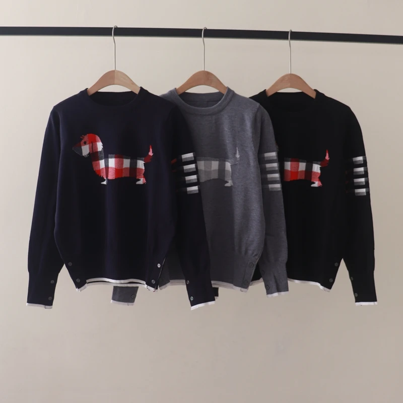 

Autumn and Winter New Age Reducing TB Style Contrast Plaid Dog Jacquard Four Bar Pullover Knitted Sweater Fashion