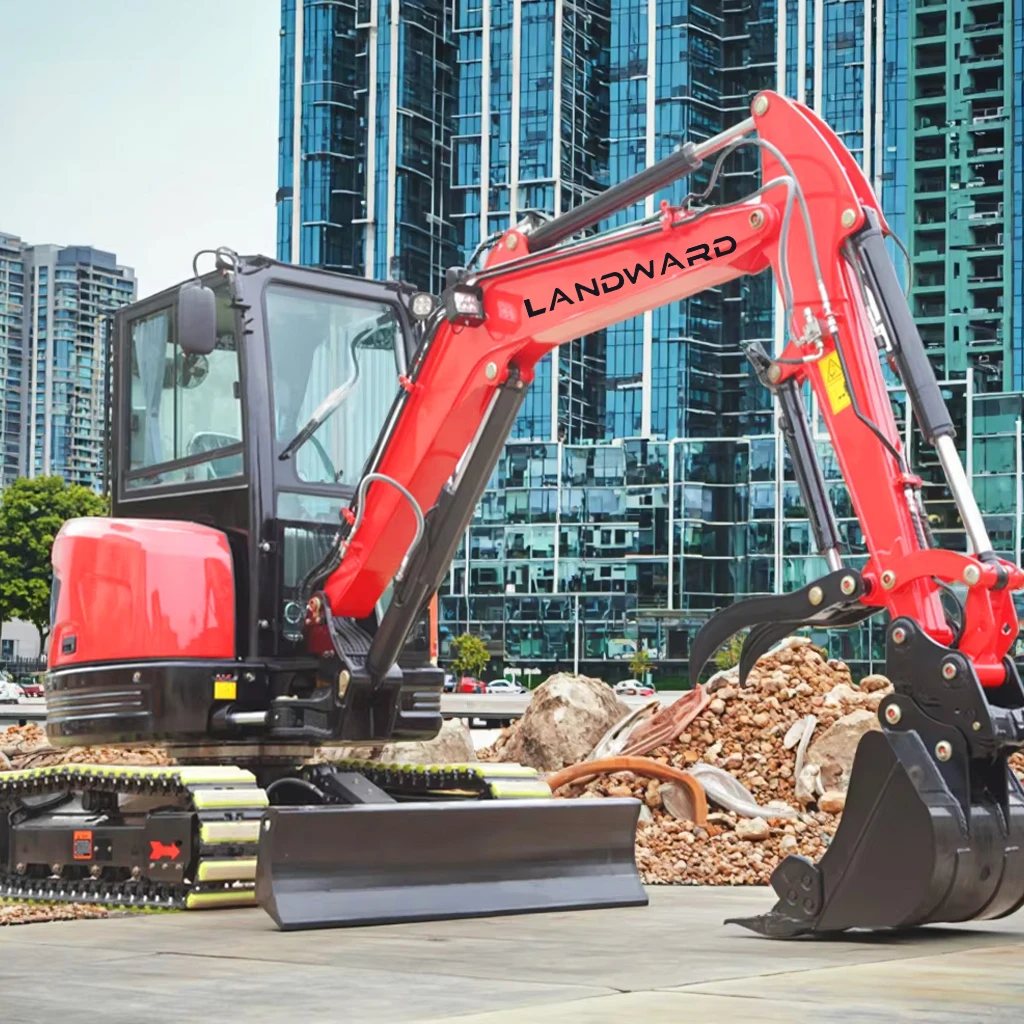 

3 Tons Excavator Machinery Construction Site Mini Digger Excavator KUBOTA Engine Cab Mini Excavator For Sale LANDWARD Customized