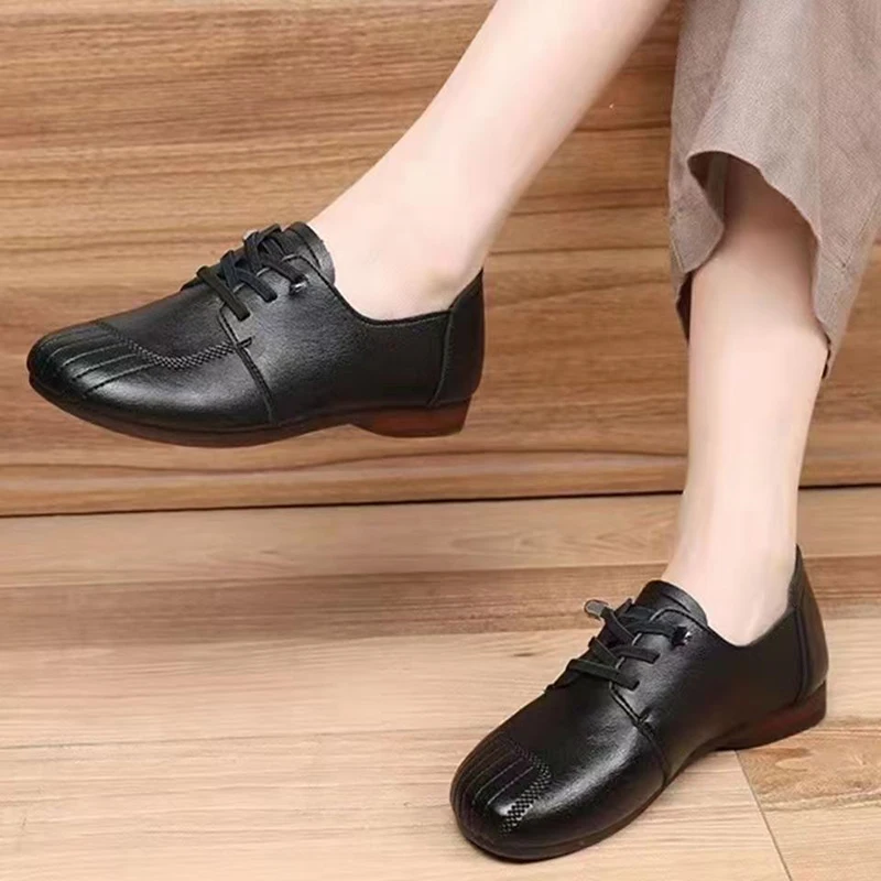 Autumn Soft-soled Soft-surfaced Non-slip Casual Women's Shoes Women's Soft-skinned Mother's Shoes Joker Flat Shoes