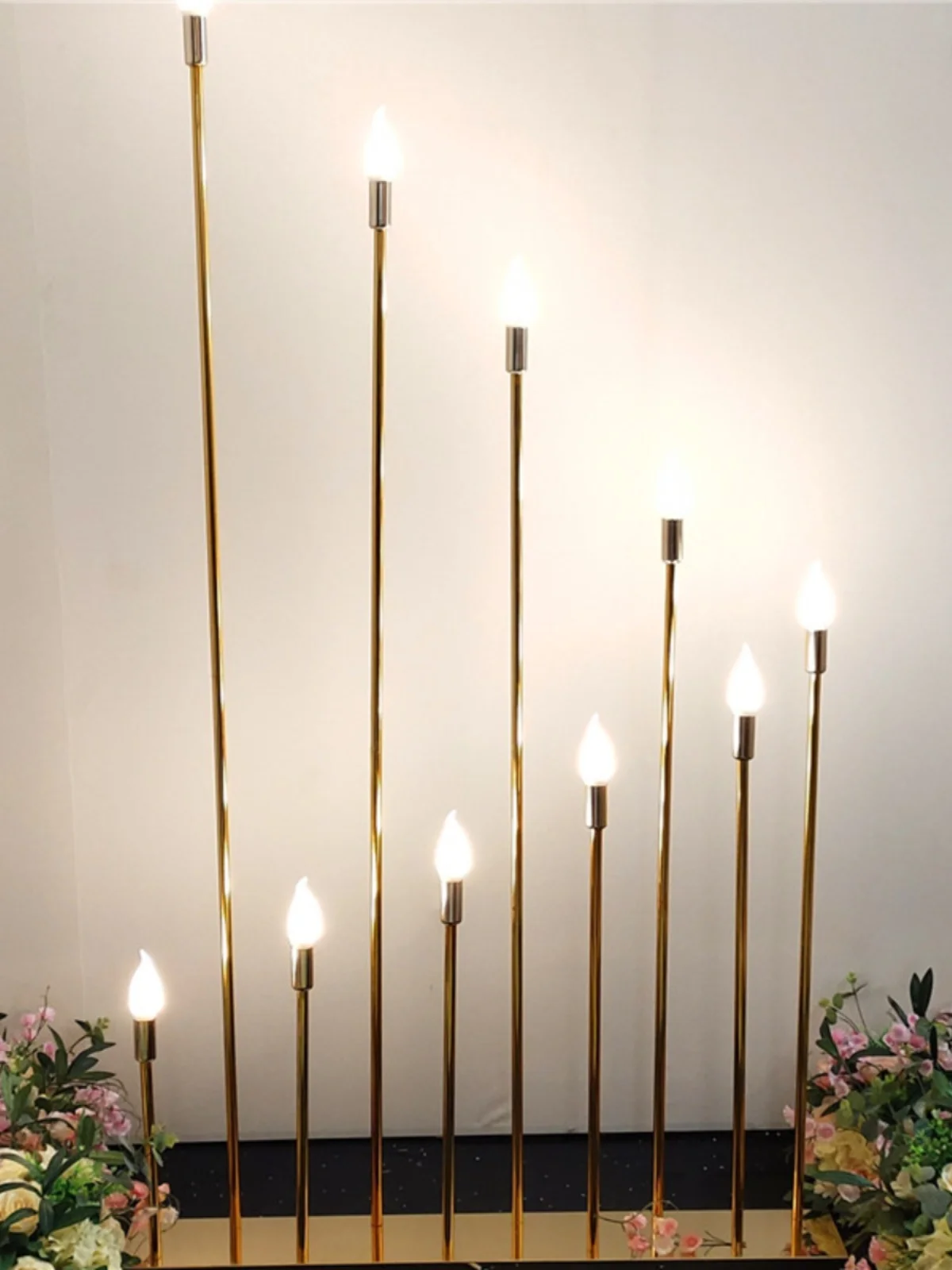 

Wedding Celebration Golden Dragon Pearl Light Iron Art Glowing Reed Lantern Pathway Guide Lamp Stage Decoration Props New Model