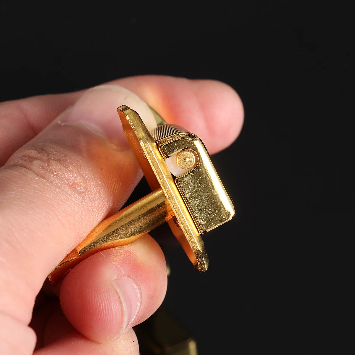 

6 in Line Gc206b Vintage Style Guitar Machine Heads 3R3L Golden Tuning Pegs Sturdy Metal Electric Guitar String Machine Heads