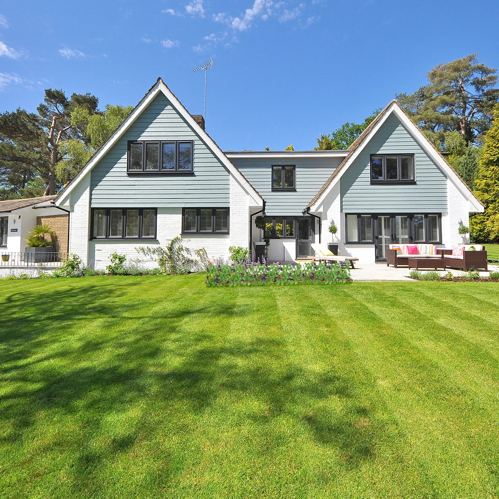 

Simulated Green Plant Wall Fade Resistant Realistic Design Courtyard Decoration Artificial Leaves Net for Balcony Garden Hotel