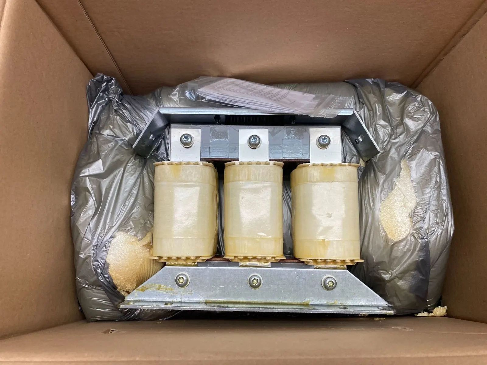 

Brand new 6SL3202-0AE21-8CA0 6SL3 202-0AE21-8CA0 One Year Warranty
