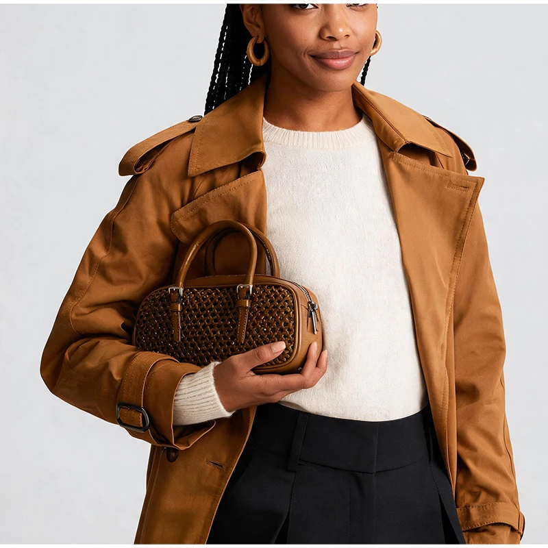 Designer Hollow Boston Bowling Umhängetasche, Vintage Handtasche mit Tragegriff für Damen, Leichte Vielseitige Tote Bag für den Arbeitsweg – Detail 9
