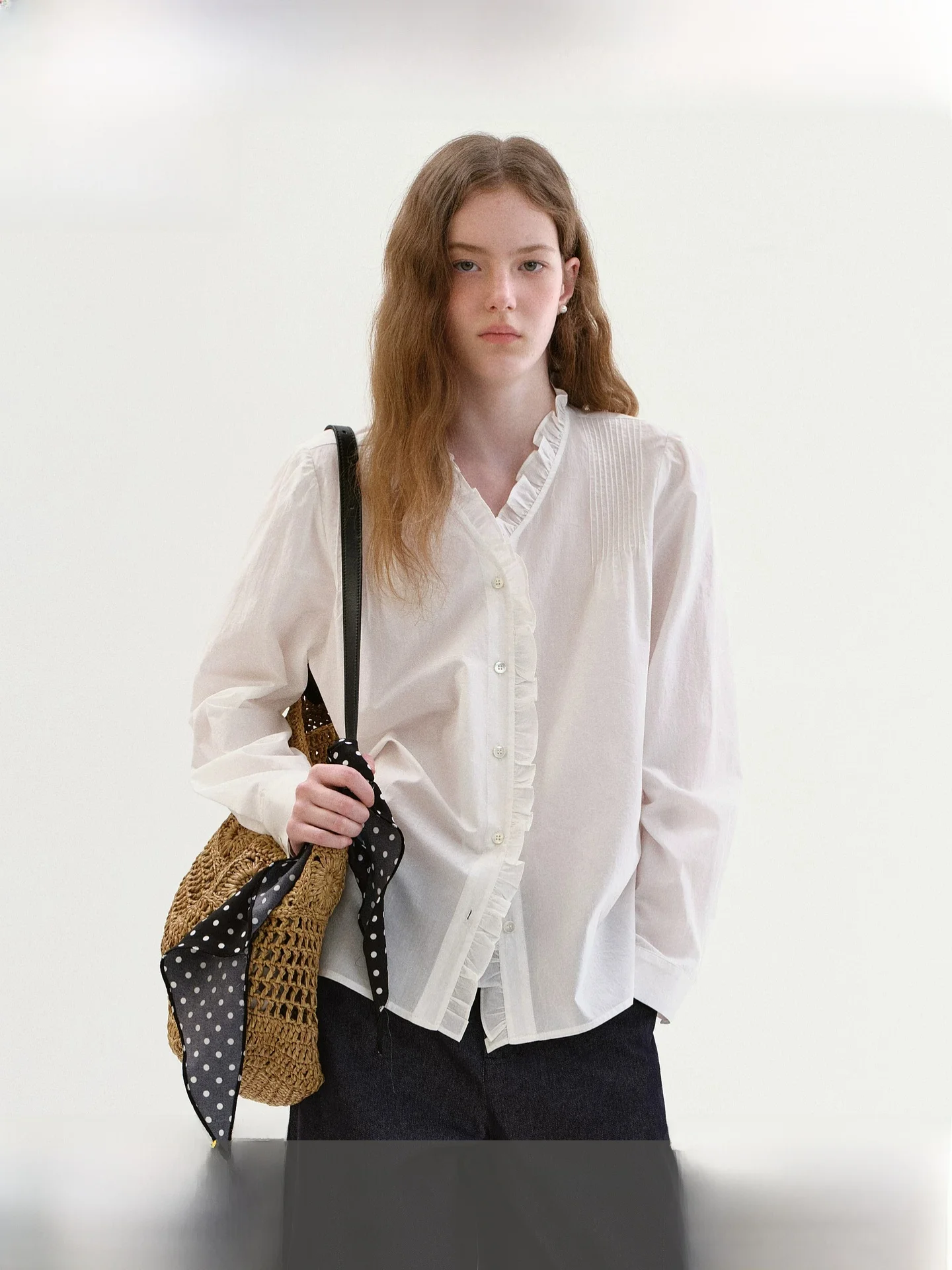 

Fano 100% Cotton V-neck Bubble Sleeve Shirt Women's New Style Autumn White Top Wooden Ear Design Casual Business Office ...
