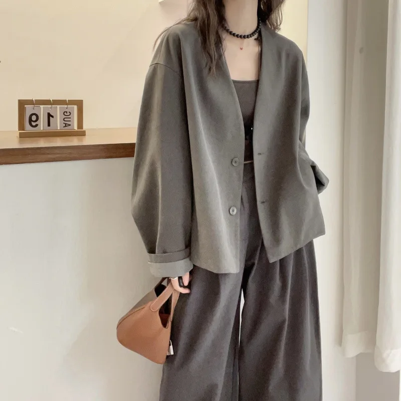 2025 Spring and Autumn New V-neck Commuter Jacket Female Loose Temperament