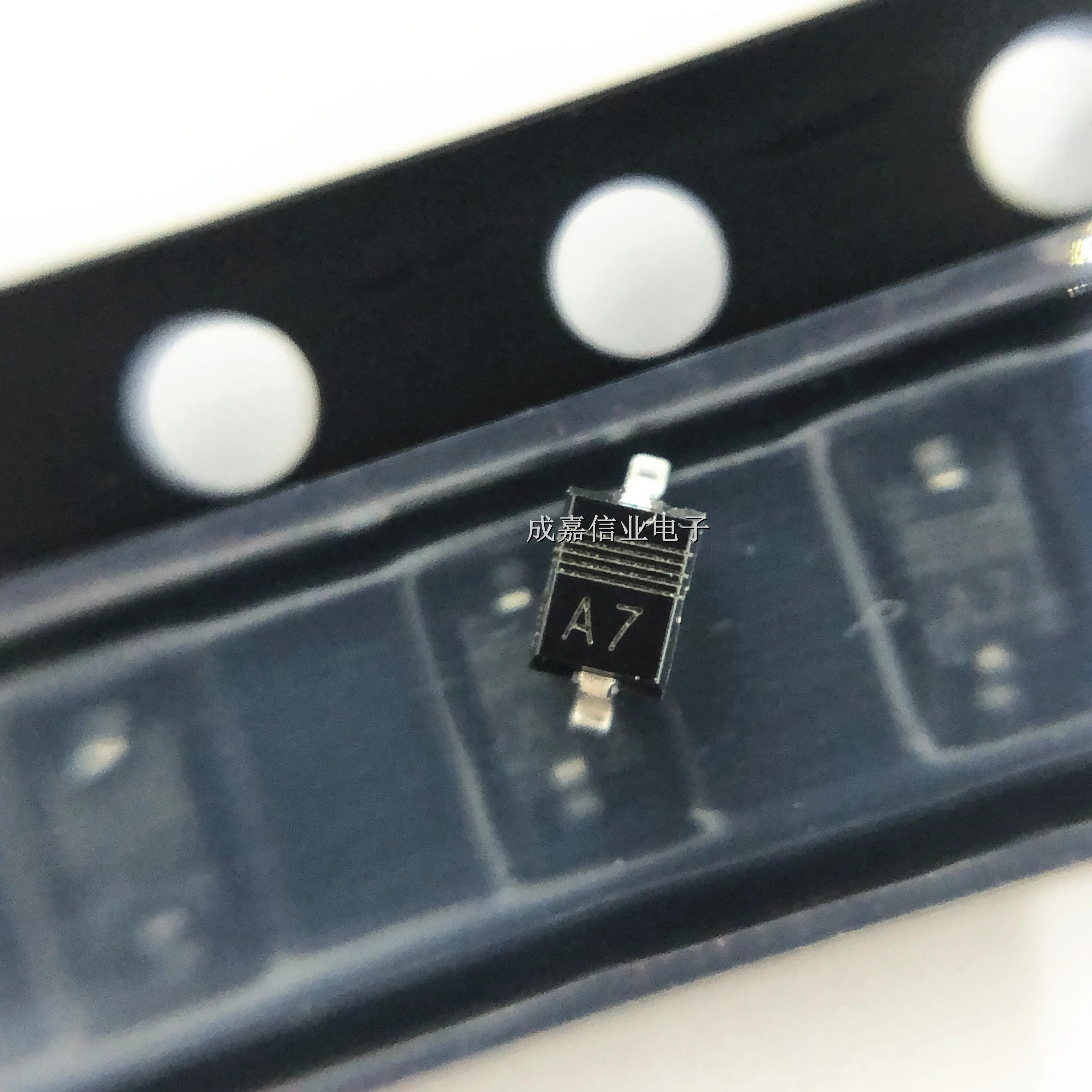 100pcs/Lot BAS321,115 SOD-323-2 MARKING;A7 Small Signal Switching Diodes General Purpose Diode Operating Temperature:-65C-+ 150C