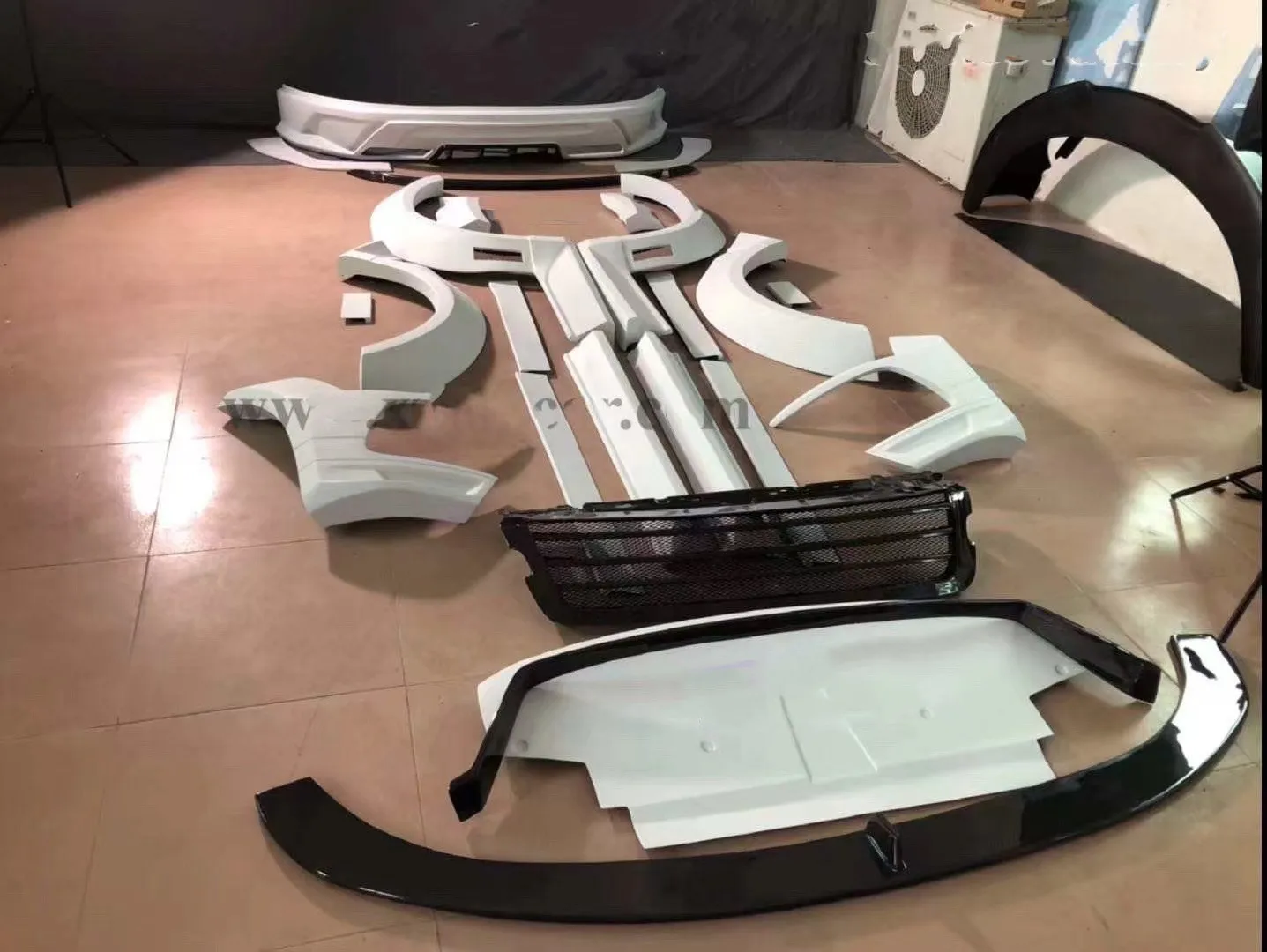 For  Velar Wide-body Kit Velar Upgrades LUMA Style Front Lip Diffuser Side Skirt Wide-body Kit