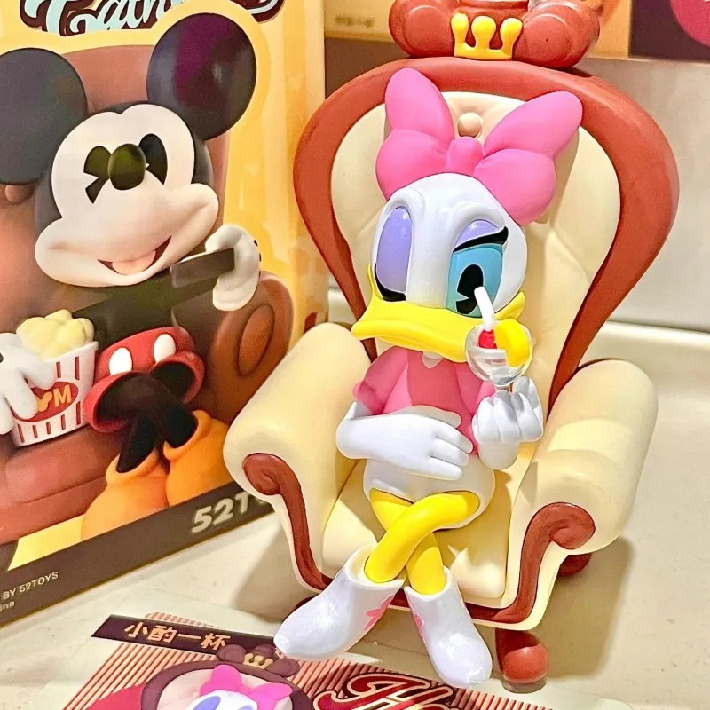 Disney Friends Happy Gathering Series Minnie Mickey Mouse Daisy Goofy Pluto Anime Figure Collectible Model Birthday Gifts Toys