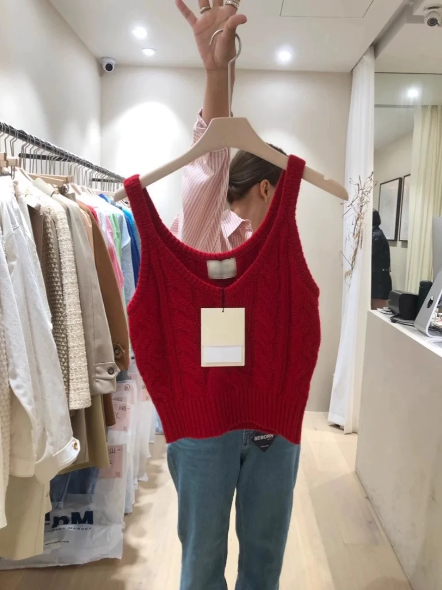 South Korea Dongdaemun Autumn and Winter Artsy Sexy V-neck Knitting Sling Hemp Pattern Short Sweater Vest for Women Outwear