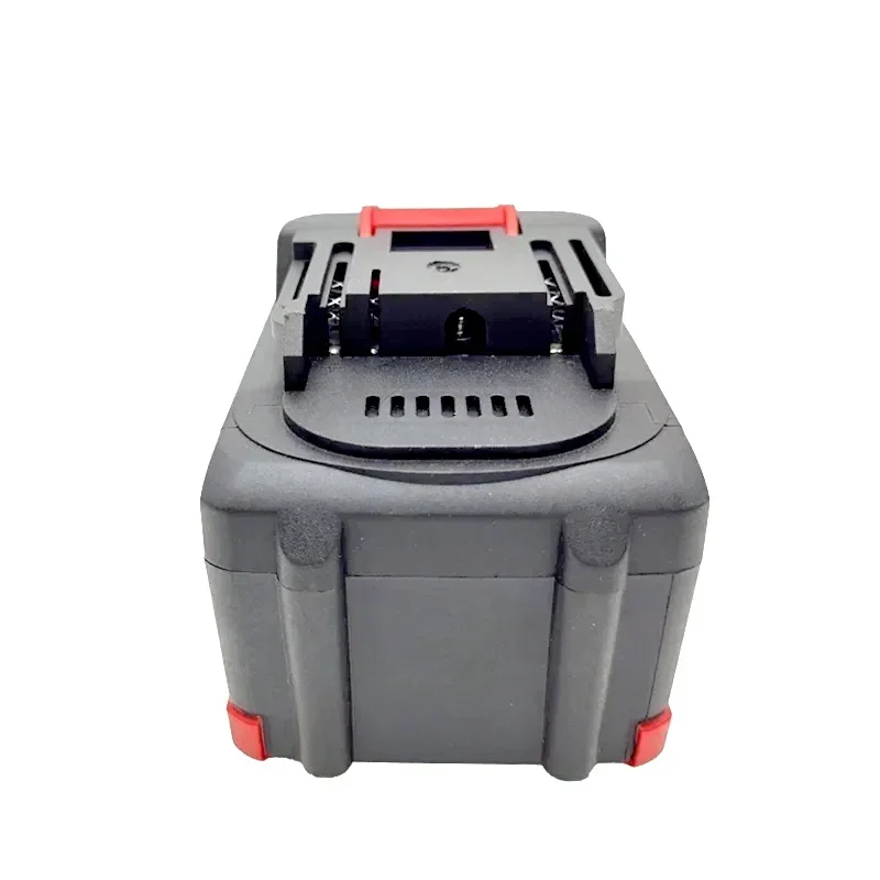 5S3P 18V Makita 18650 lithium battery can charge 12000mAh. Battery with high current and high discharge. Charger.